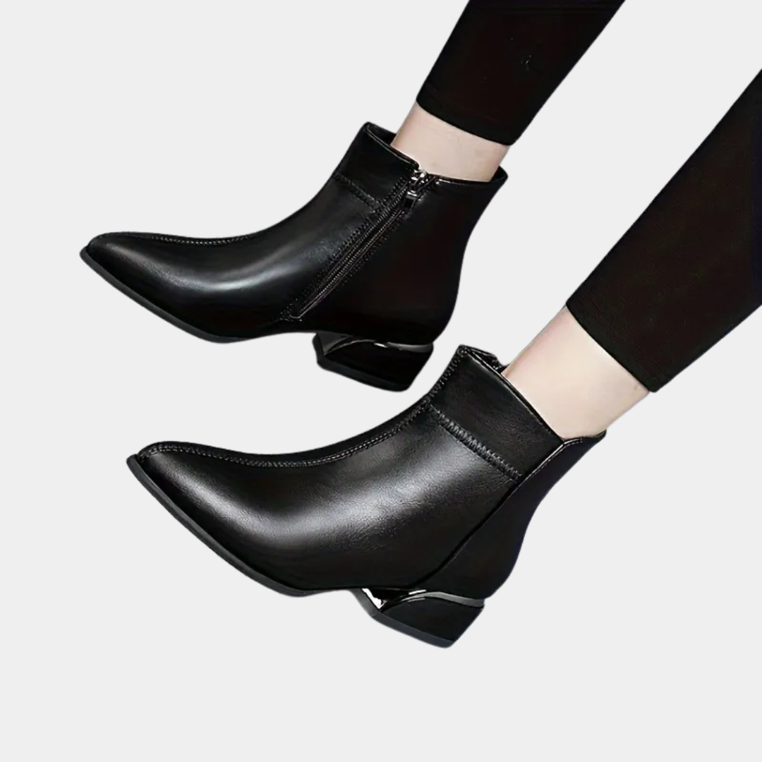 Murphy Mode | Zoe Ankle Boots