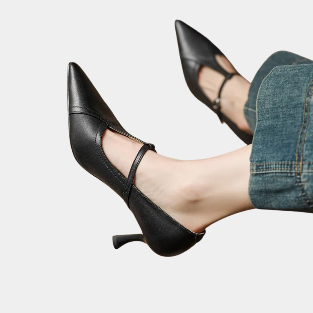 Murphy Mode | Women’s T-Buckle Strap Leather Pumps