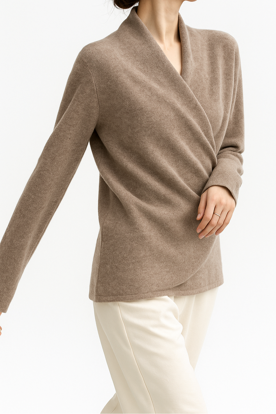 Murphy Mode | Women’s Cross V-Neck Cashmere Sweater