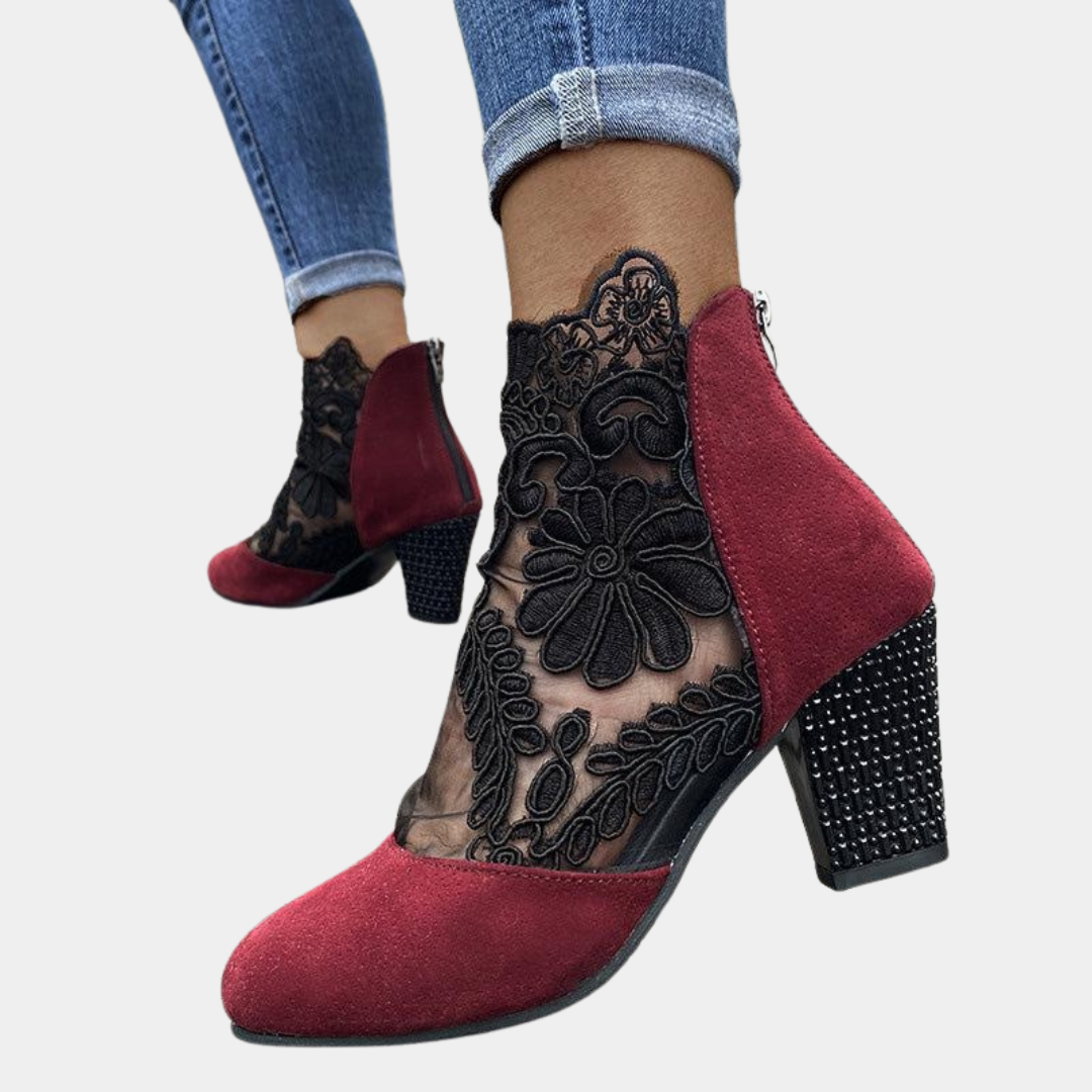 Murphy Mode | Women’s Lace Round Toe Suede Heel Shoes