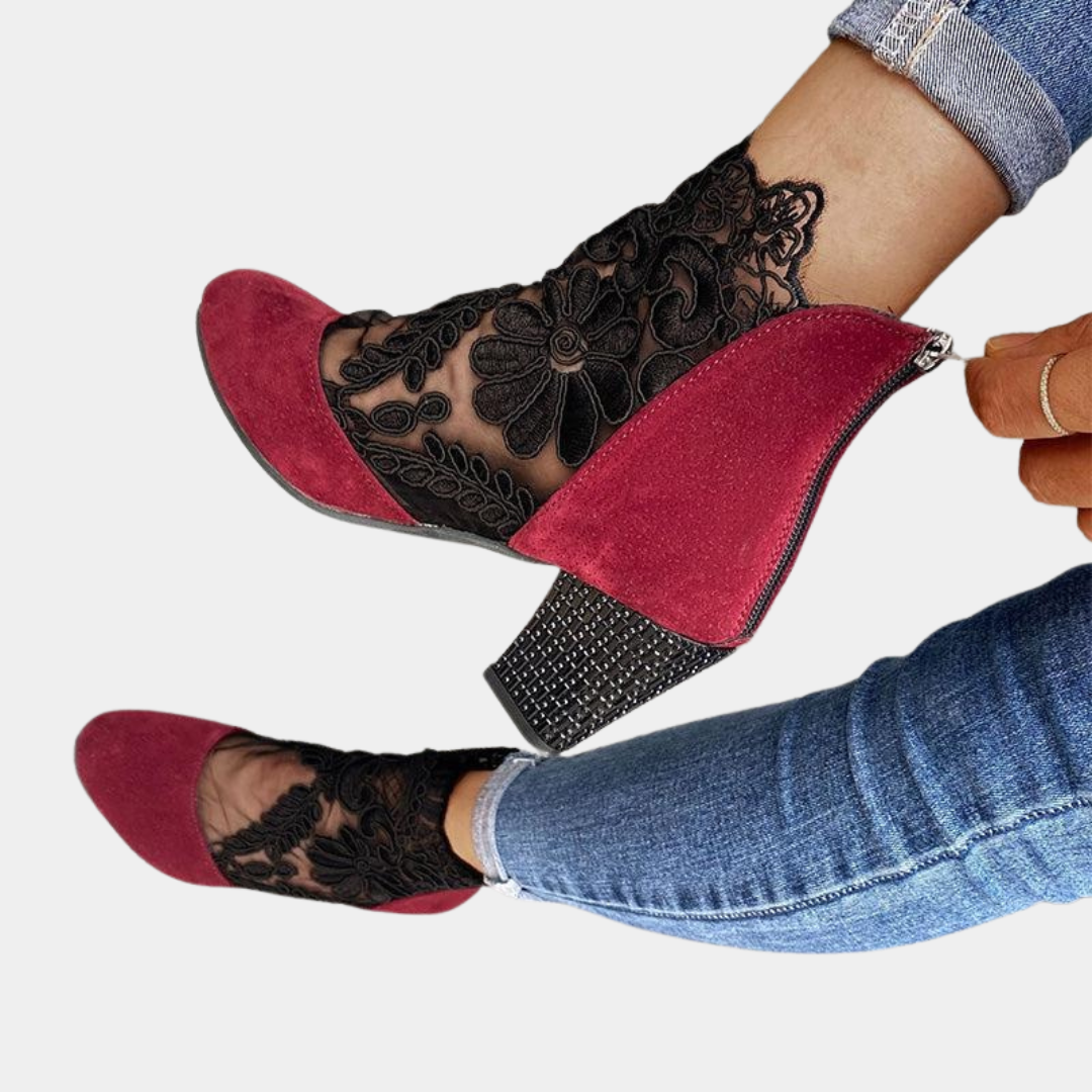 Murphy Mode | Women’s Lace Round Toe Suede Heel Shoes